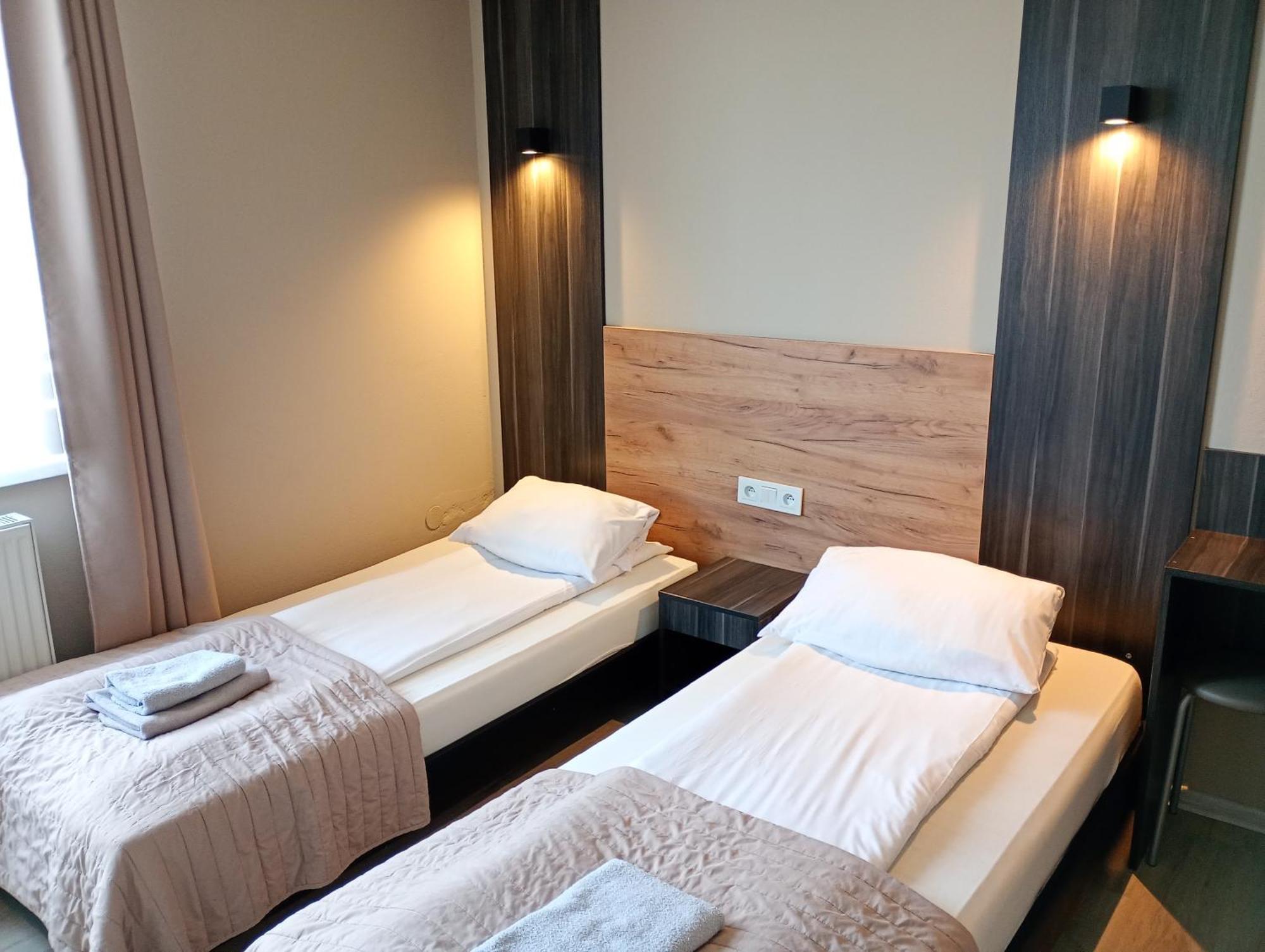 Good Night Noclegi & Strefa Z Sauna I Jacuzzi Ogolnodostepna Lub Na Wylacznosc เชโควิตเซ-เจียจิตเซ ภายนอก รูปภาพ