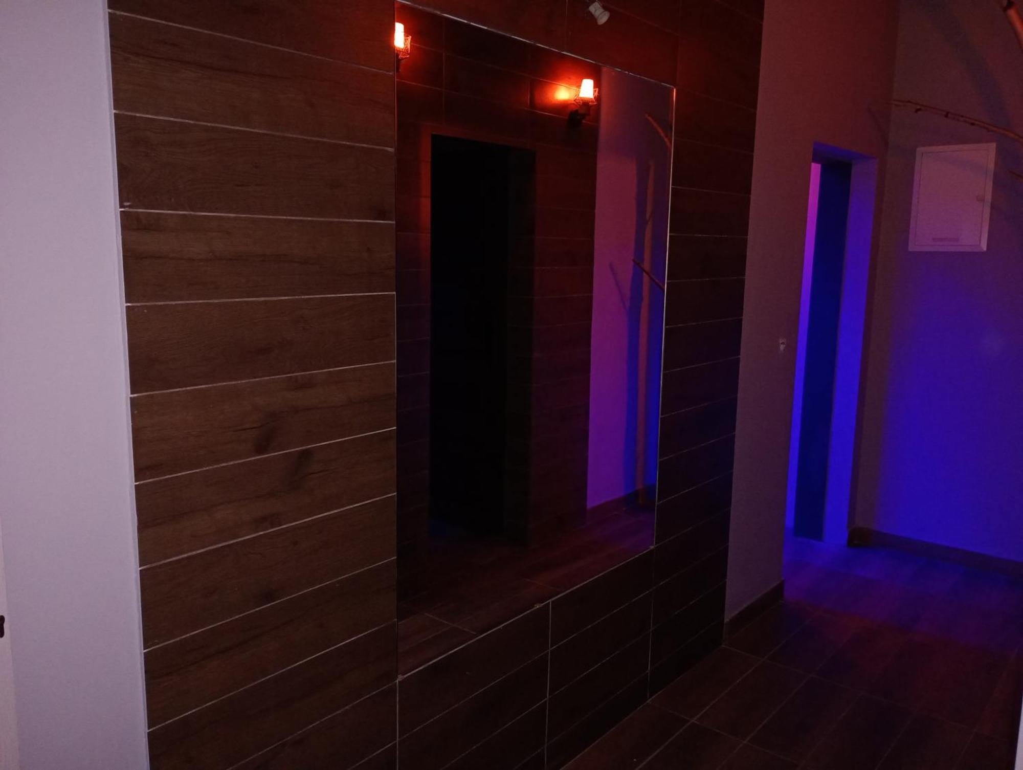 Good Night Noclegi & Strefa Z Sauna I Jacuzzi Ogolnodostepna Lub Na Wylacznosc เชโควิตเซ-เจียจิตเซ ภายนอก รูปภาพ